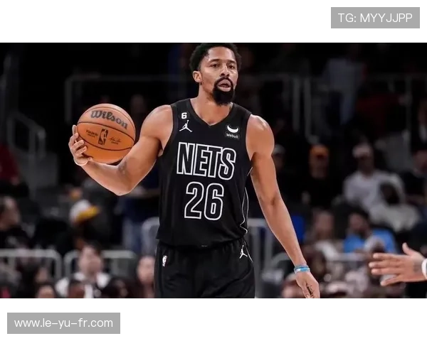 篮网旧将丁威迪重返赛场，引发球迷热议